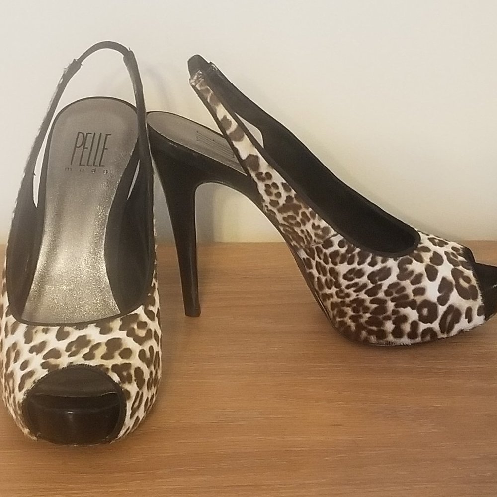 Pelle Moda Cheetah Leopard Fur Peep Toe Hells Sz8M
